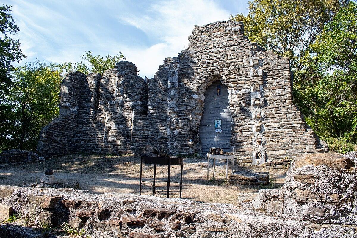 Лооский храм