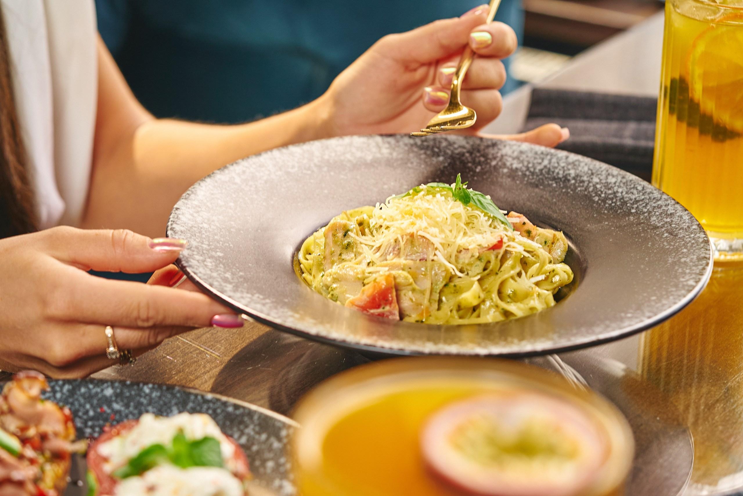 чёрная посуда