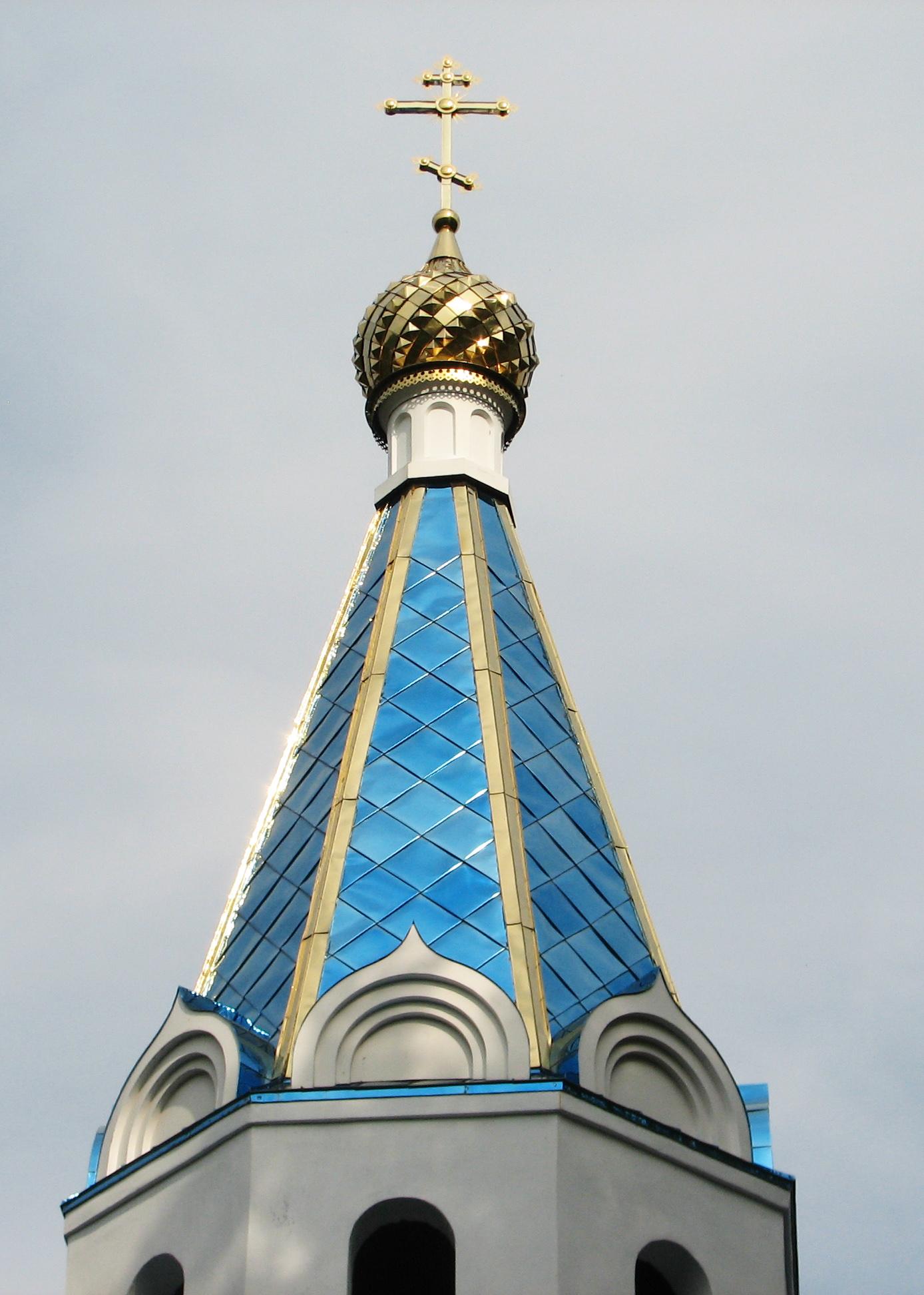 шатёр 6-гранный, облицовка нержавейкой с покрытием оксидом титана синего цвета