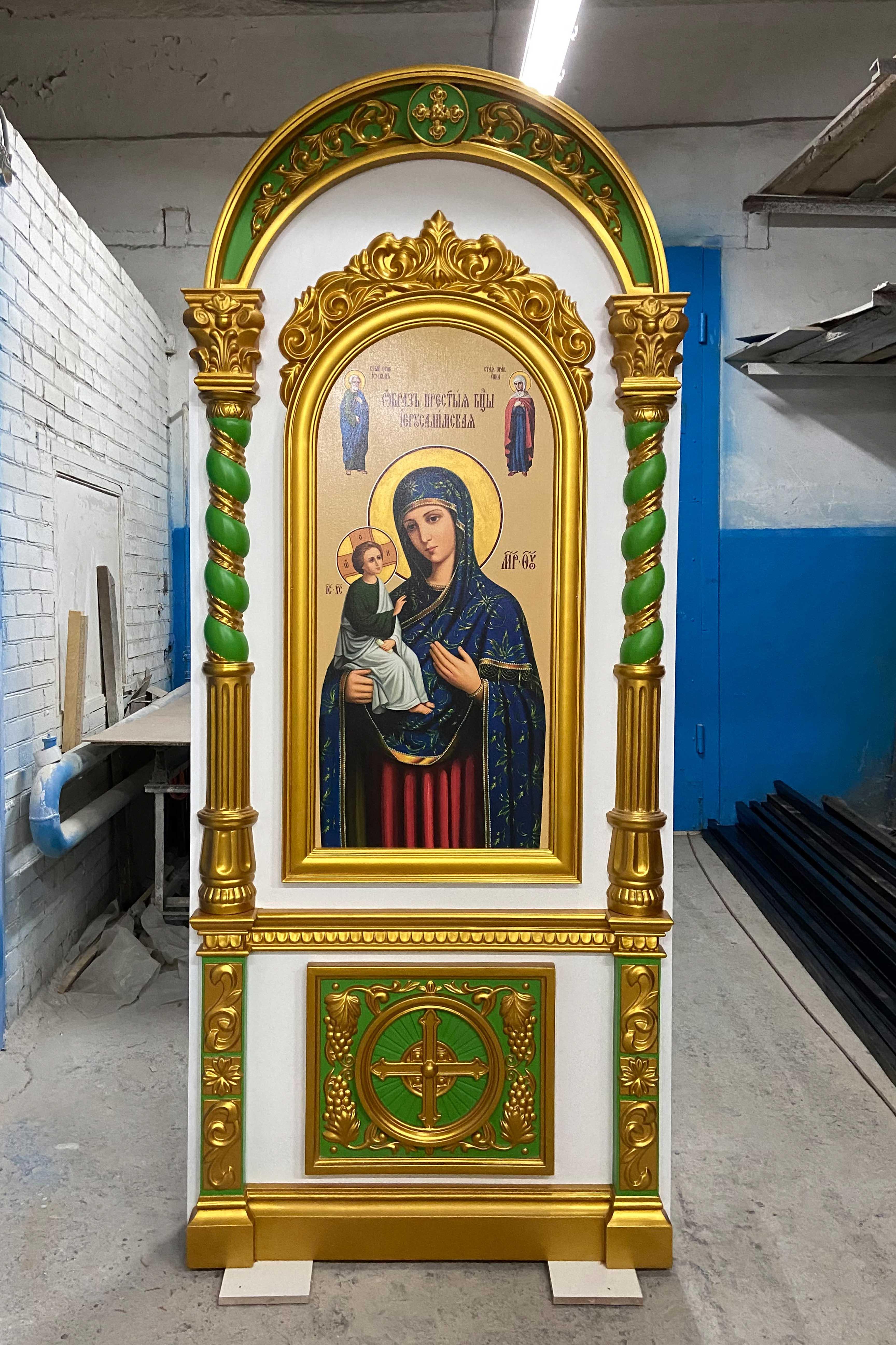 киот, алкидные краски, стеклопластик, киот напольный