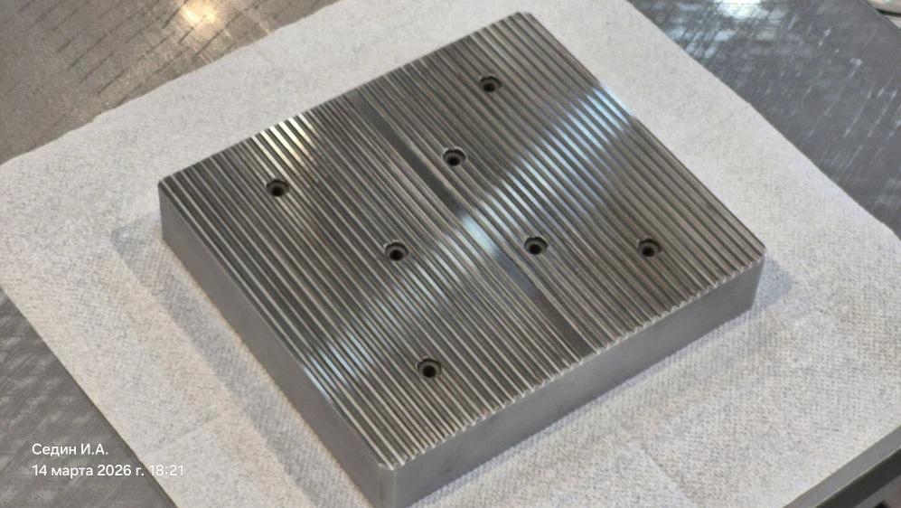 Столик ИКВ-3