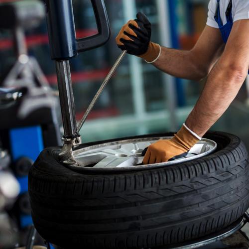 Автосервисы и шиномонтажи Используют газы для обслуживания оборудования. Нужна оперативная доставка и проверенные баллоны.