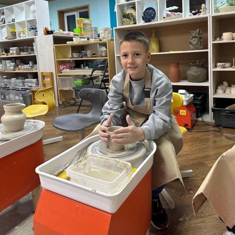 Групповой гончарный мастер-класс для детей 