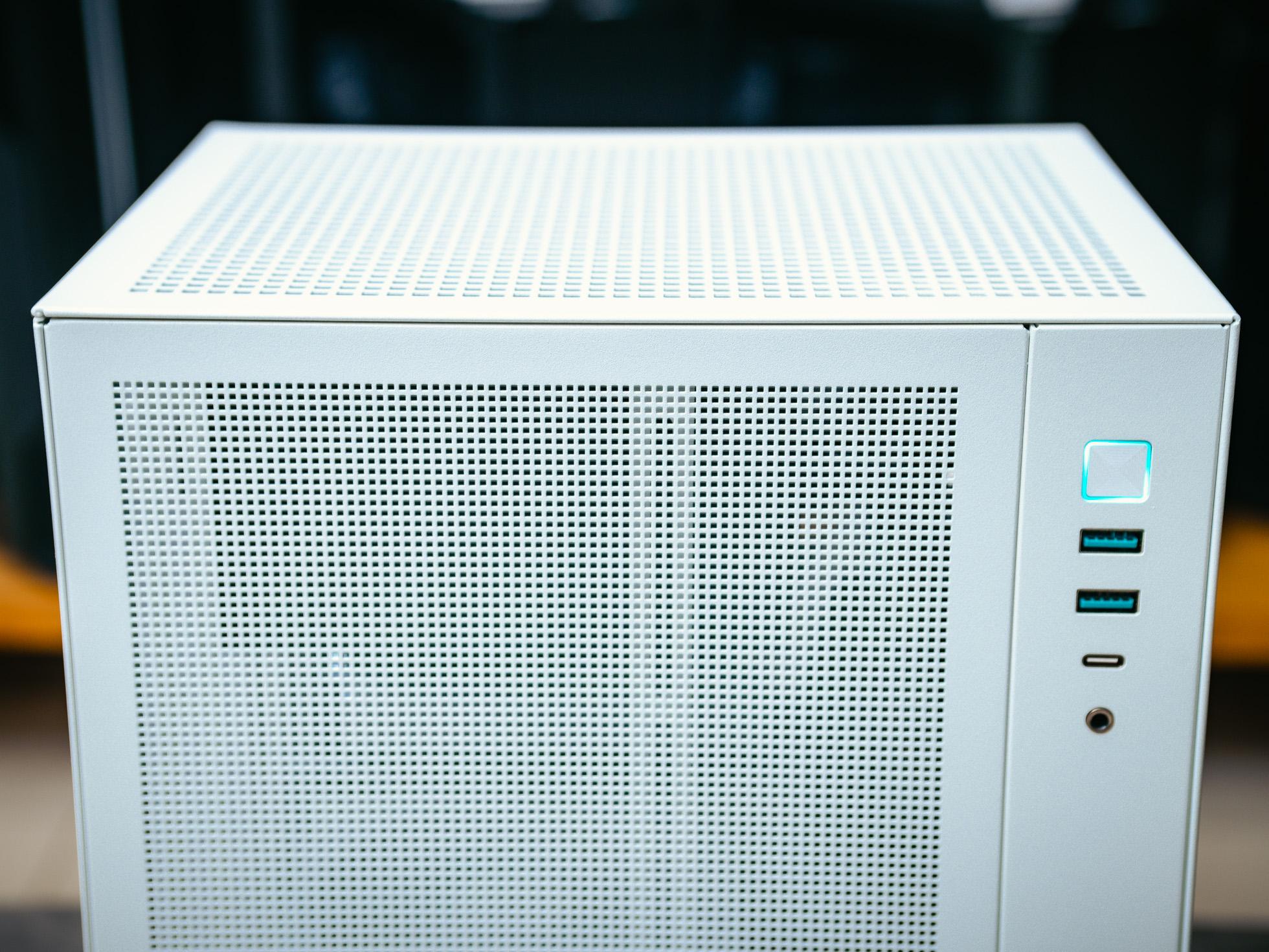 Купить компьютер MINI  в корпусе Deepcool CH170 Digital White c процессором  I5 12400F и видеокартой RTX 4060 