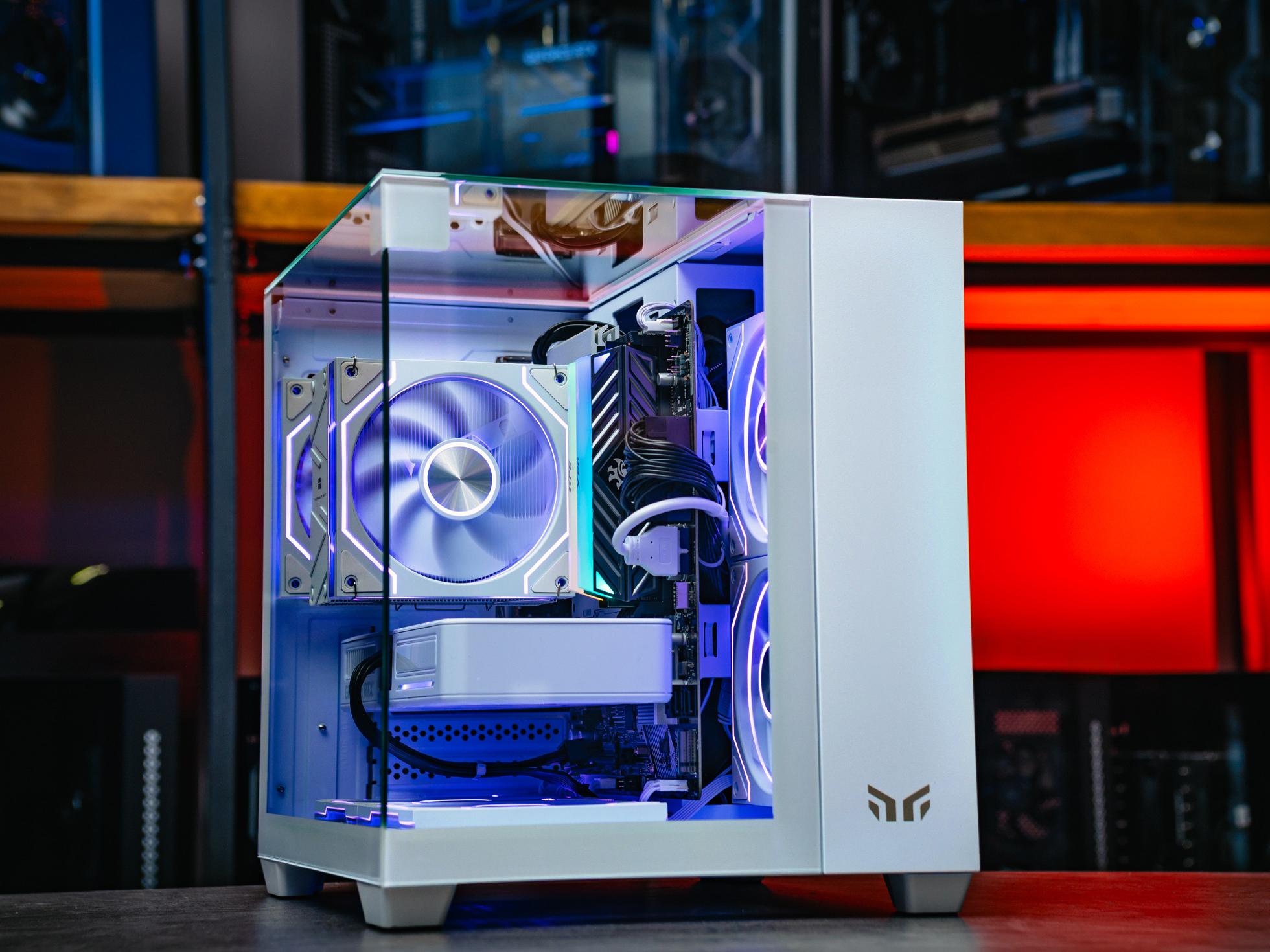 Мощный игровой компьютер в корпусе AOC CG389 Black  на базе процессора Ryzen 5 7500F + RTX 5060