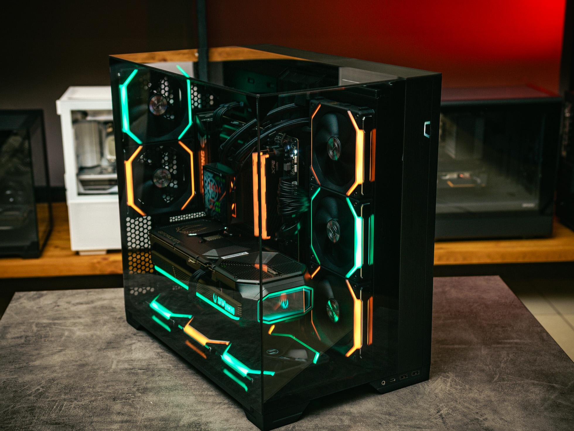 Компьютер в корпусе LIAN LI O11 Vision / 9800X3D / RTX 5080