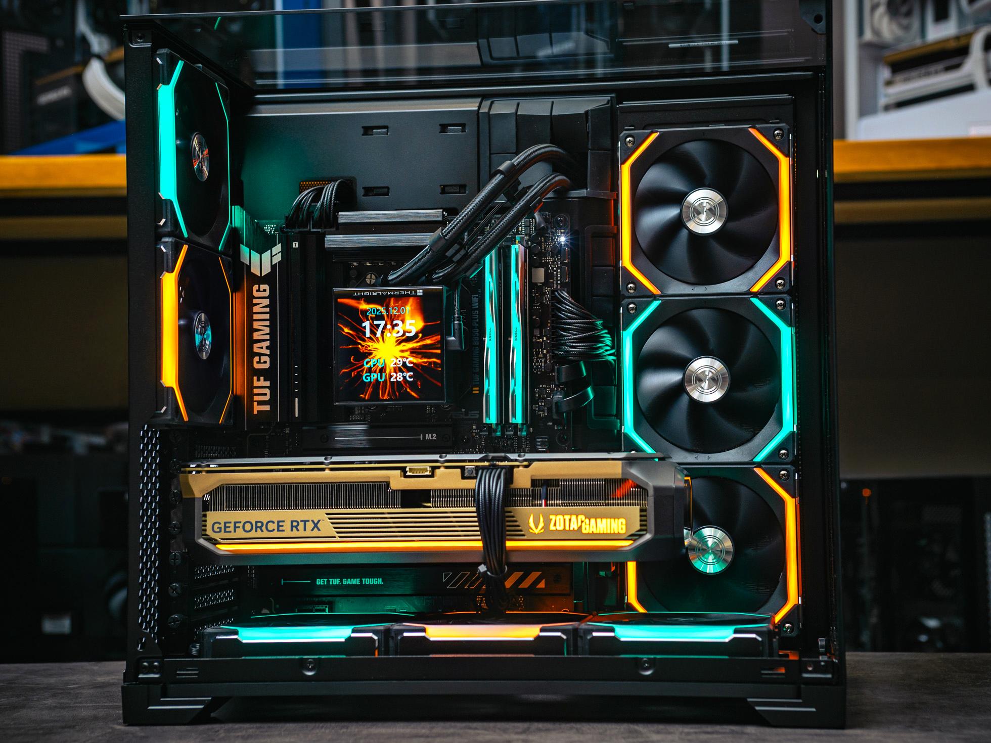 Компьютер в корпусе LIAN LI O11 Vision / 9800X3D / RTX 5080