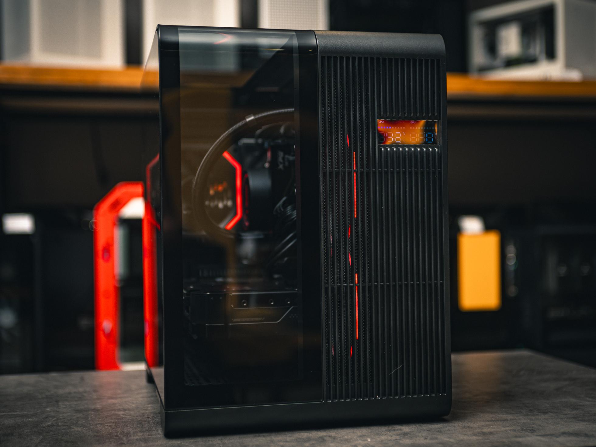 Мощный игровой компьютер в корпусе Geometric Future Model 5 Black/Yellow с процессором Intel Core i9-13900K и видеокартой NVIDIA GeForce RTX 4080 в Custom Shop