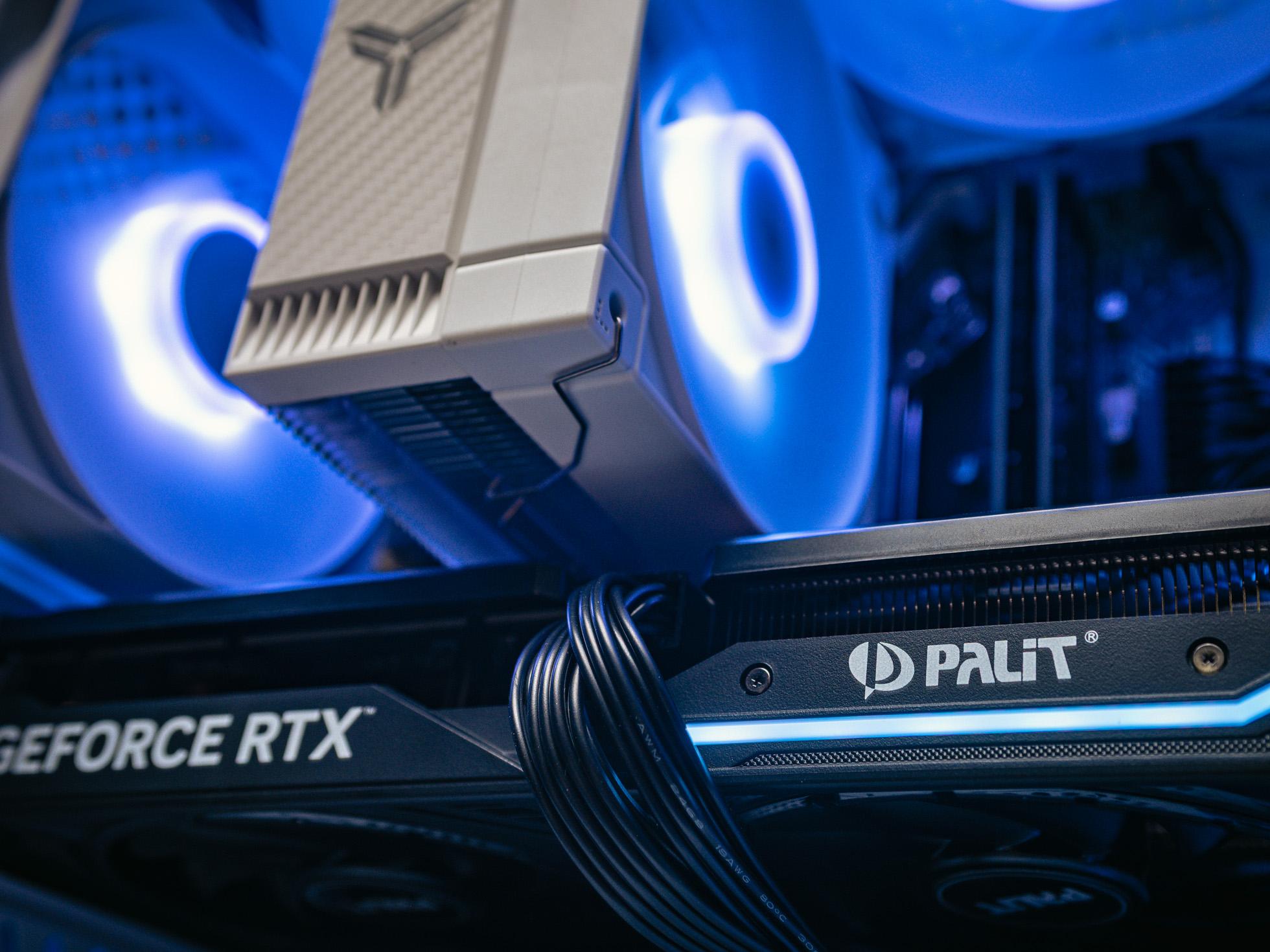 Игровой компьютер SNOW в корпусе Ginzzu CL520 White  на Intel core i5 12400F и RTX 4060 в Custom shop