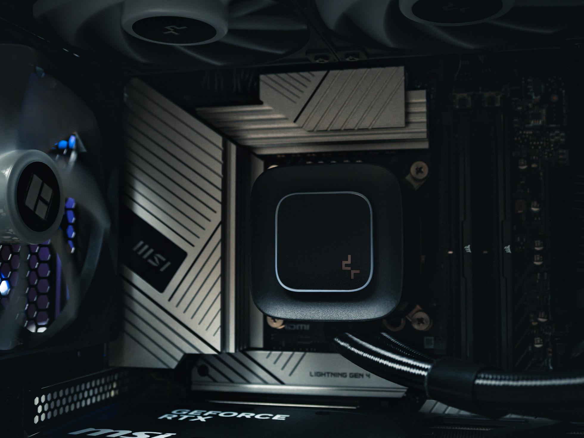 Мощный игровой компьютер в корпусе Montech King 95  в Custom shop