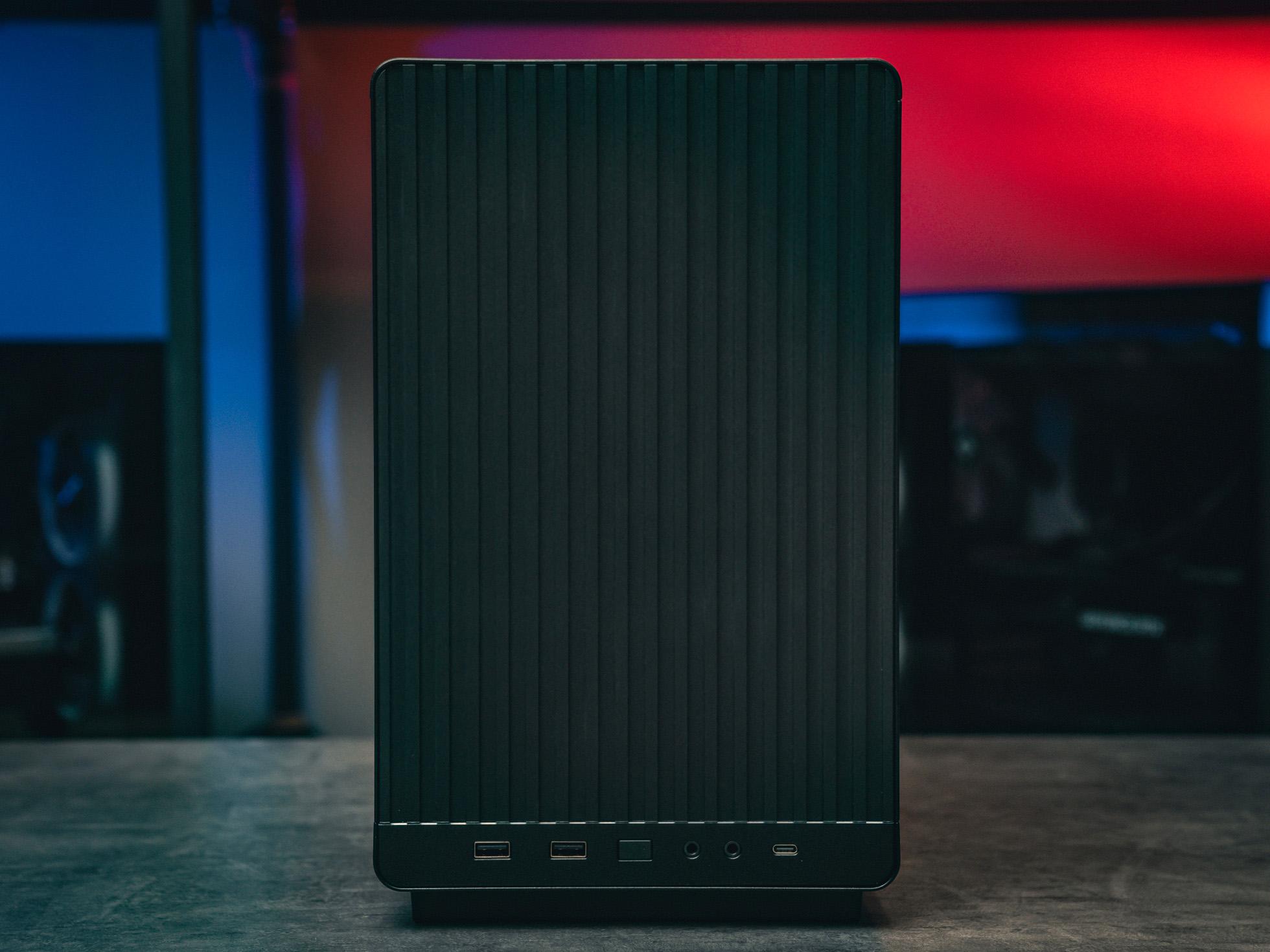 Компьютер в корпусе ZALMAN P30  С Видеокартой RTX 5070 iGame Vulcan