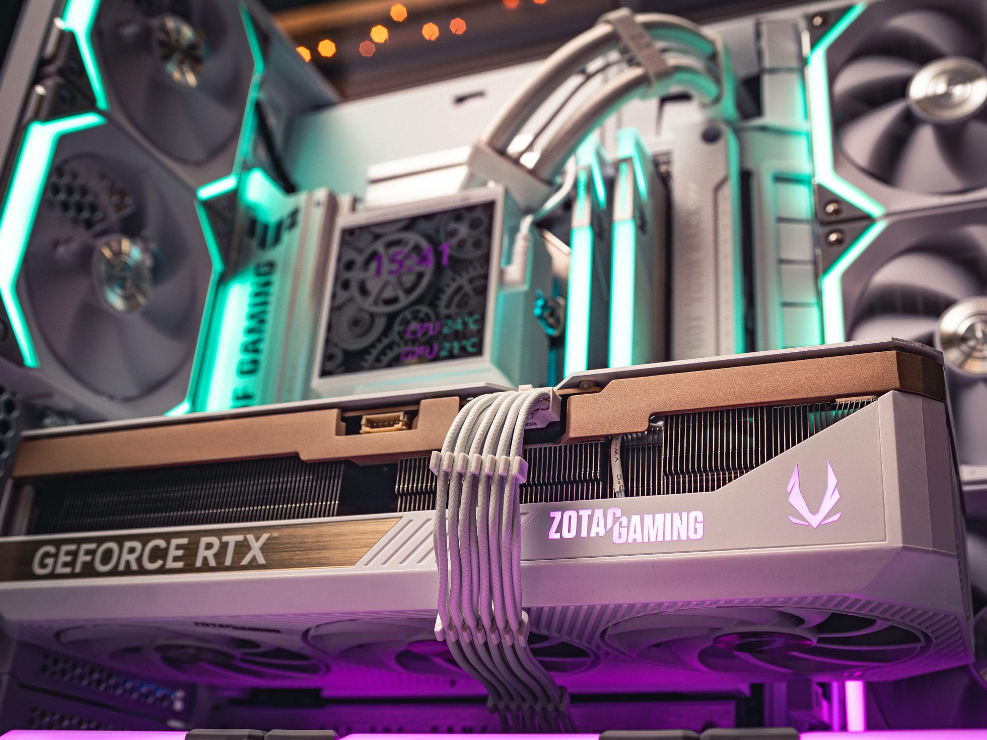 Компьютер в корпусе LIAN LI O11 Vision / 9800X3D / RX 9070XT