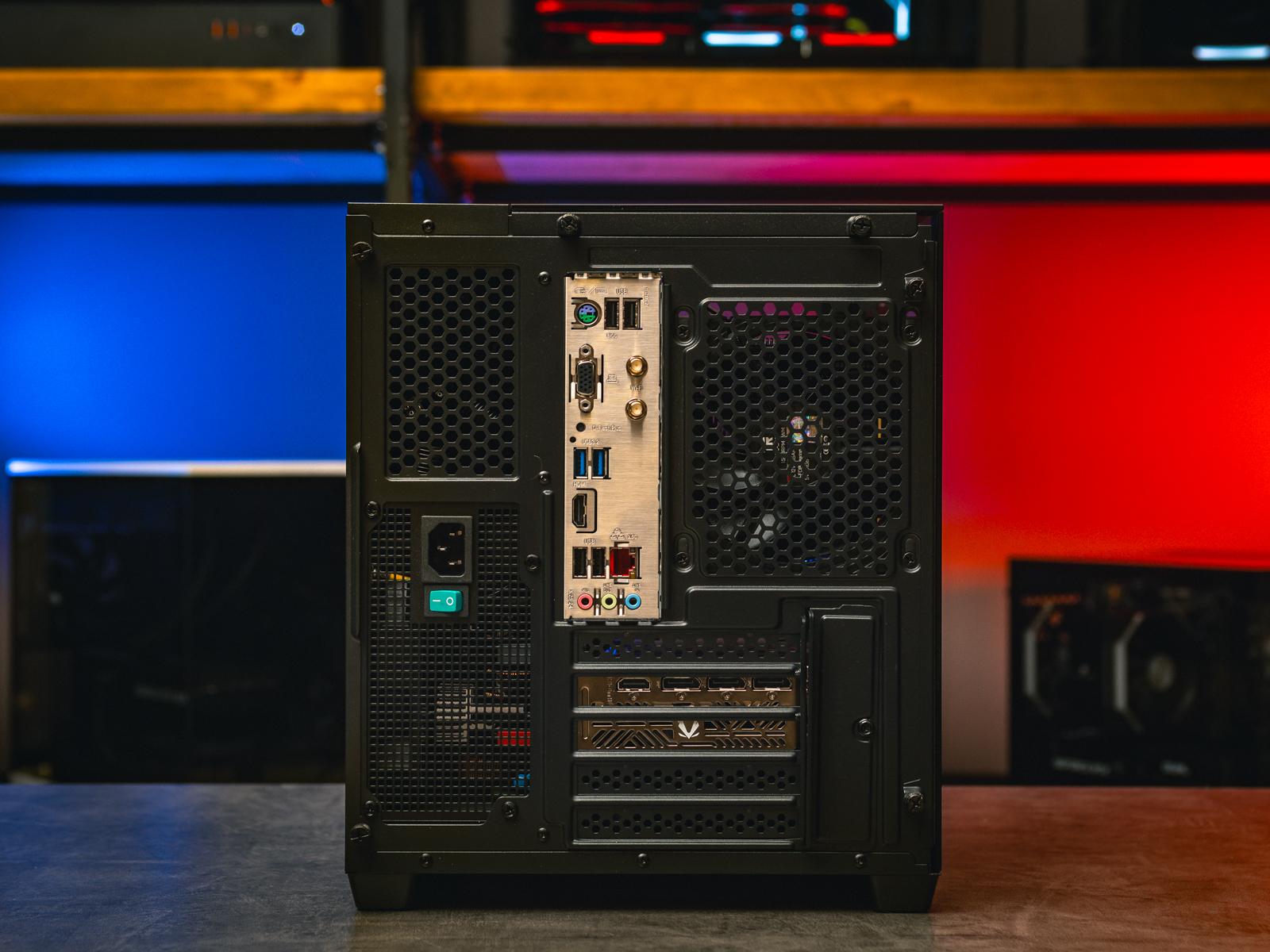 рпусе AOC CG389 Black  на базе процессора Ryzen 5 7500F + RTX 5070