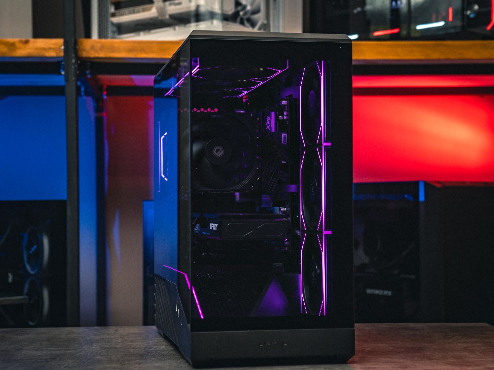 рпусе AOC CG389 Black  на базе процессора Ryzen 5 7500F + RTX 5070