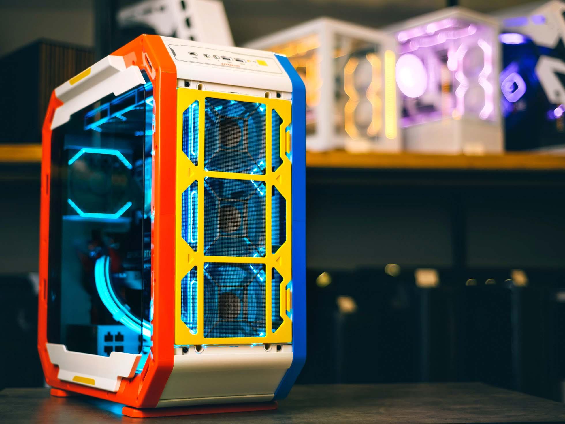 Компьютер в корпусе InWin AirForce Justice White / 13700F / RTX 4070 Ti