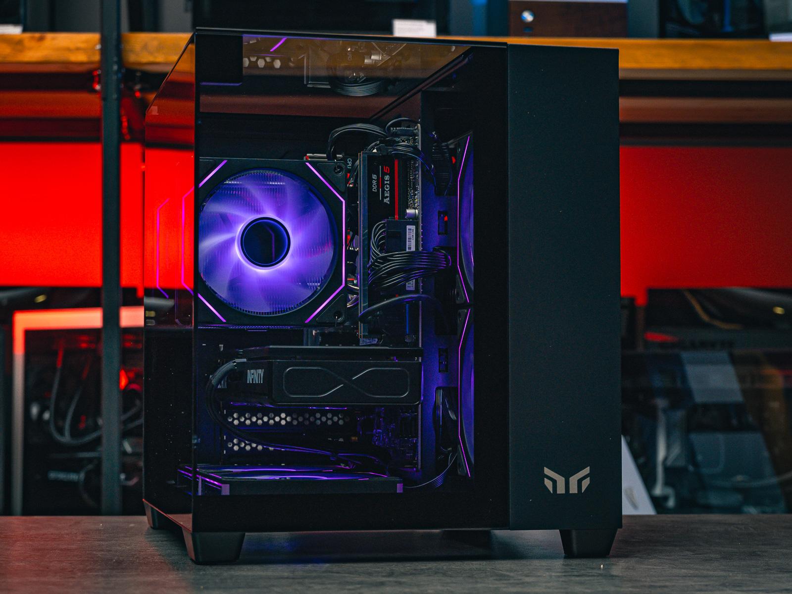 Мощный игровой компьютер в корпусе AOC CG389 Black  на базе процессора Ryzen 5 7500F + RTX 5060