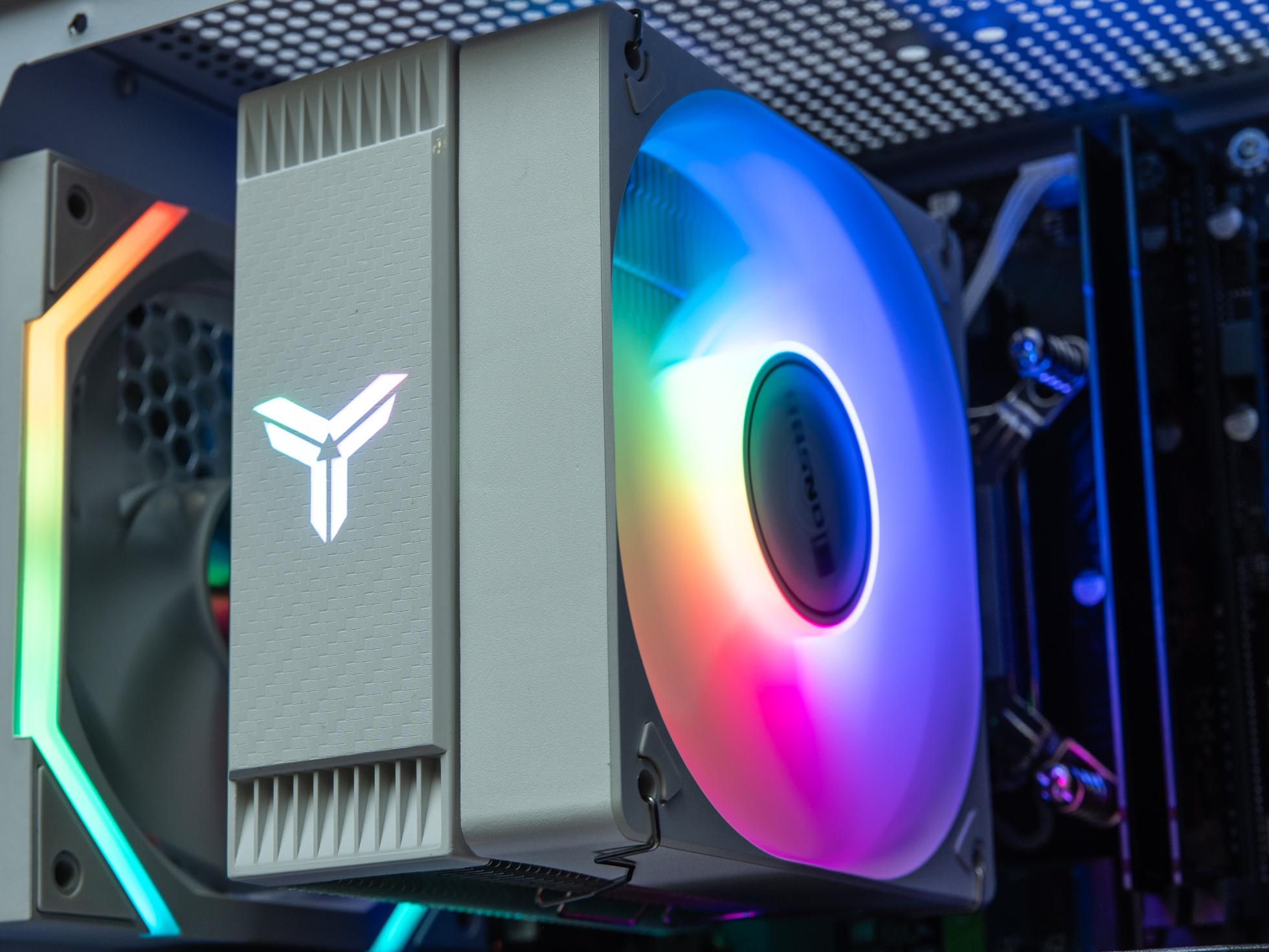 Игровой компьютер SNOW в корпусе Ginzzu CL520 White  на Intel core i5 12400F и RTX 4060 в Custom shop