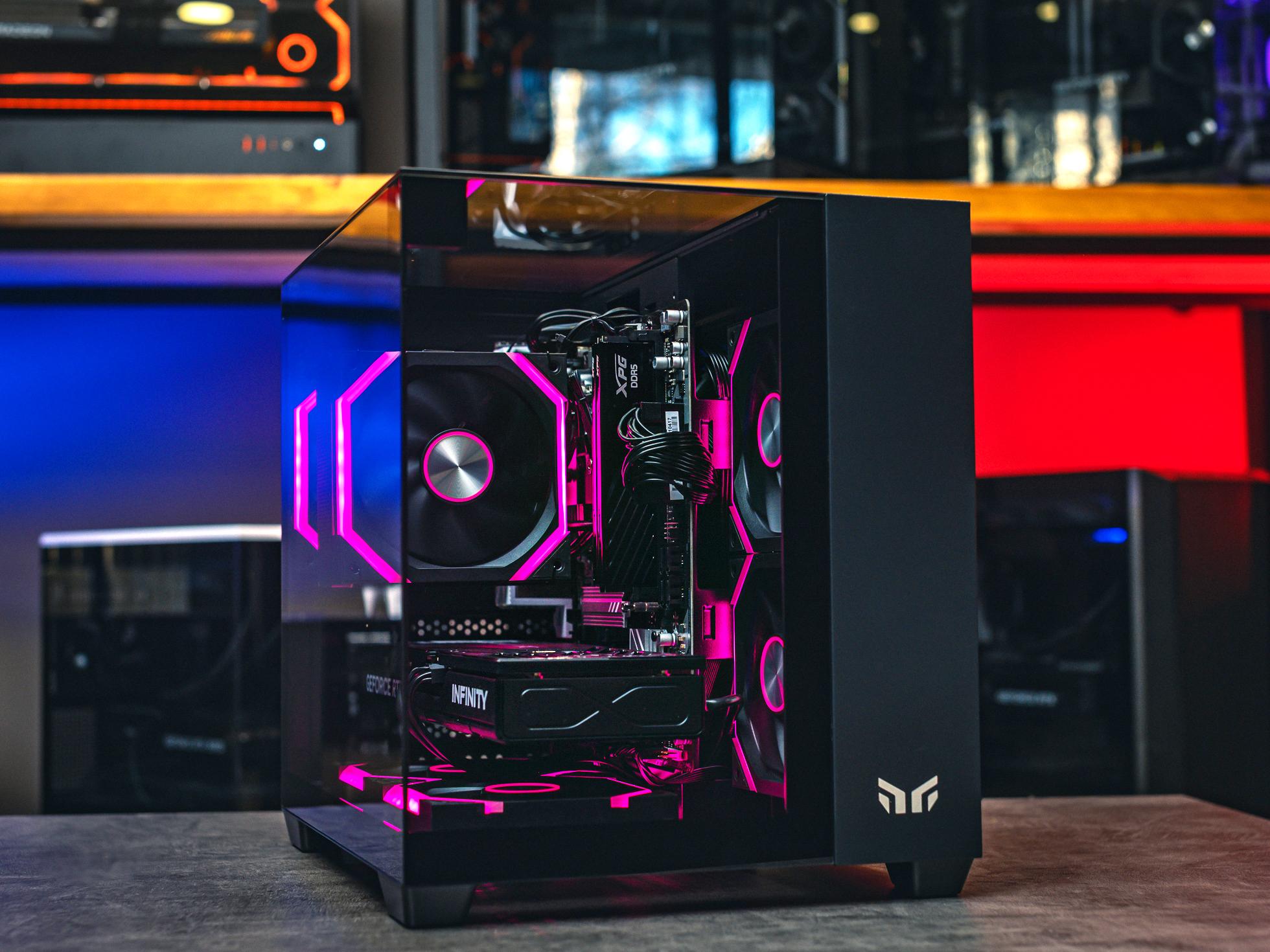 рпусе AOC CG389 Black  на базе процессора Ryzen 5 7500F + RTX 5070