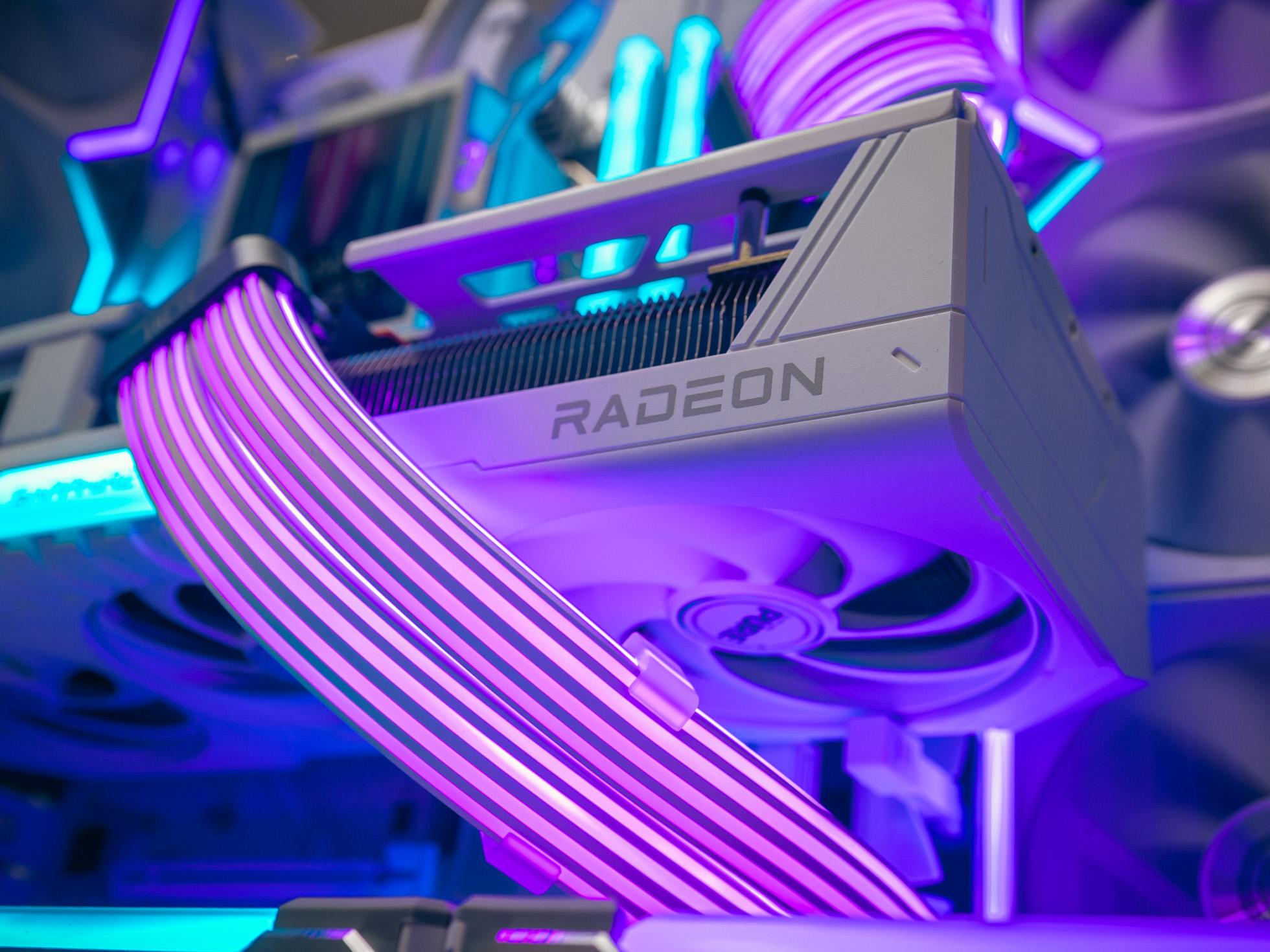 Компьютер в корпусе LIAN LI O11 Vision / 9800X3D / RX 9070XT