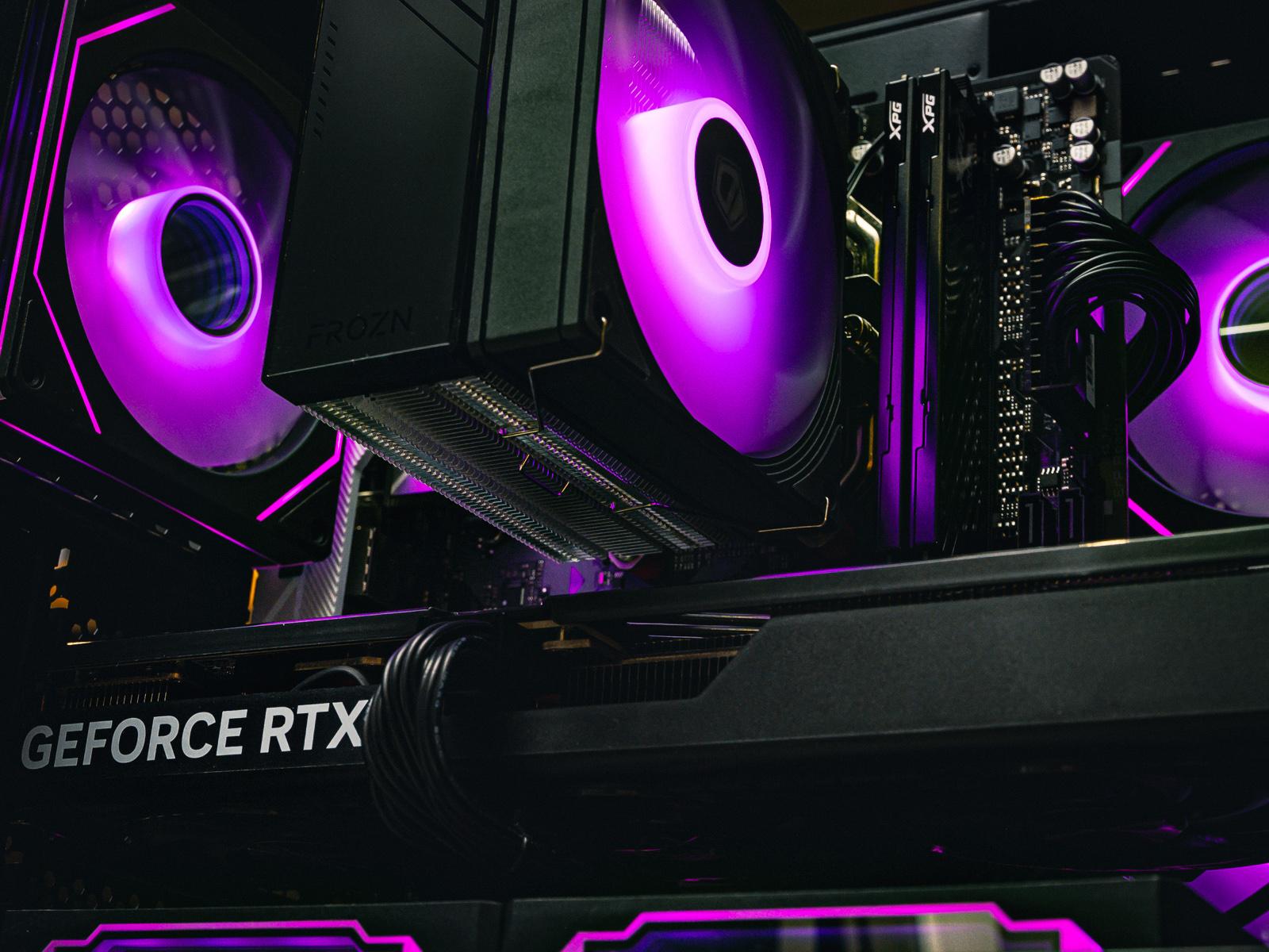 рпусе AOC CG389 Black  на базе процессора Ryzen 5 7500F + RTX 5070