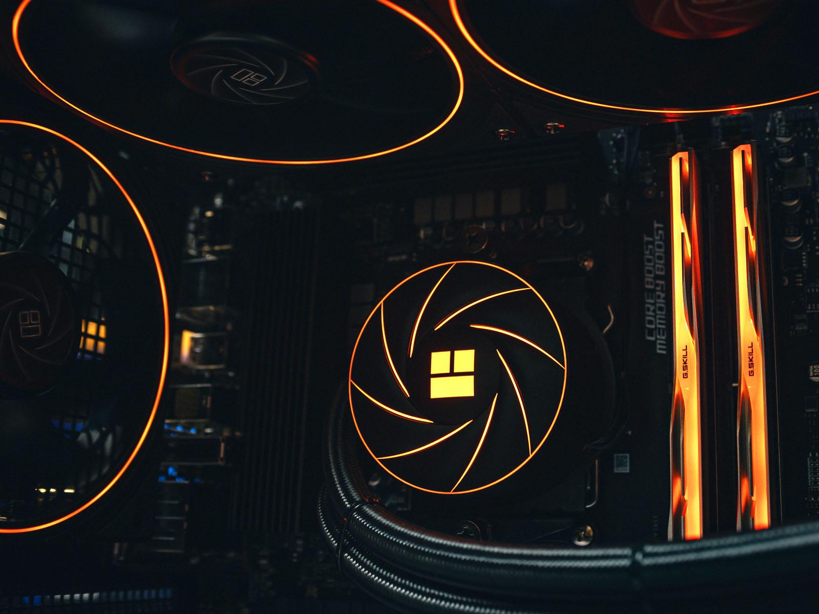 Компьютер в корпусе ZALMAN P30  С Видеокартой RTX 5070 iGame Vulcan