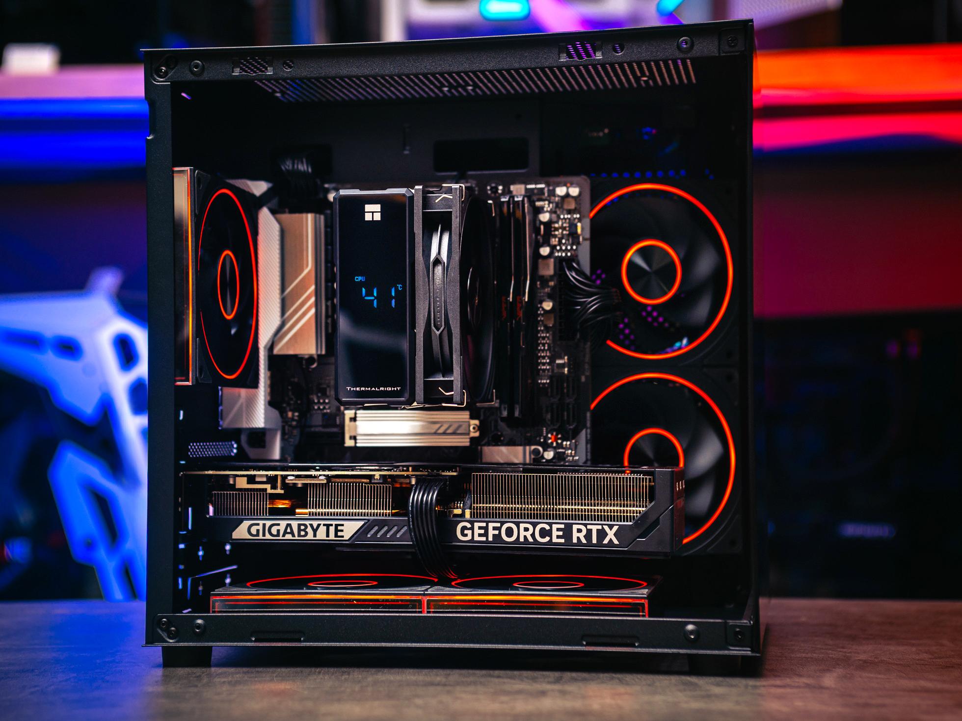 Мощный игровой компьютер в корпусе AOC CG389 Black  на базе процессора Ryzen 5 7500F + RTX 5070