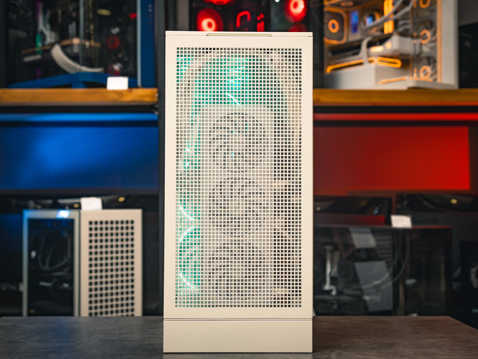 Компьютер в корпусе ZALMAN P30  С Видеокартой RTX 5070 iGame Vulcan