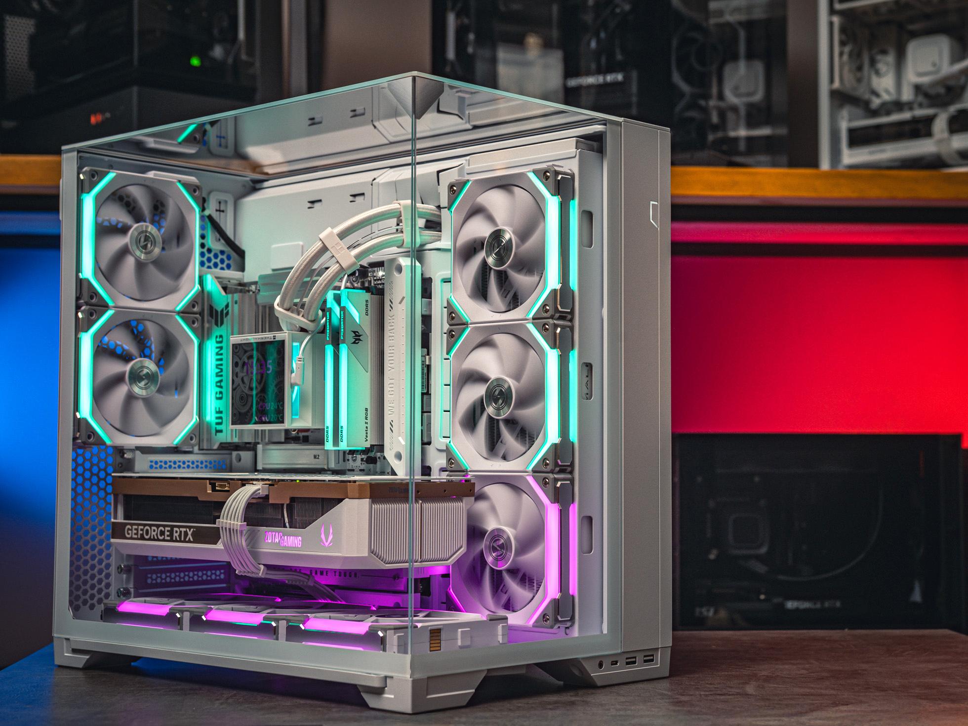 Компьютер в корпусе LIAN LI O11 Vision / 9800X3D / RX 9070XT