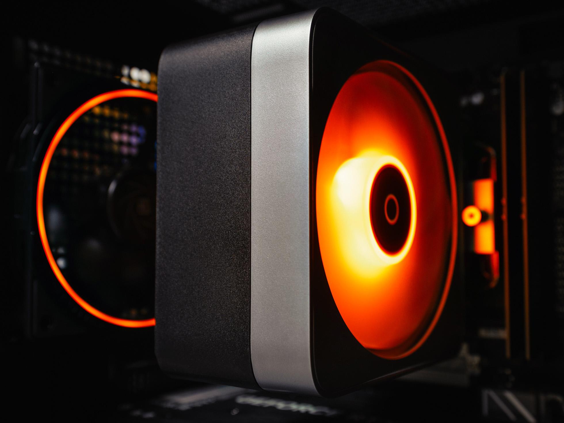 рпусе AOC CG389 Black  на базе процессора Ryzen 5 7500F + RTX 5070