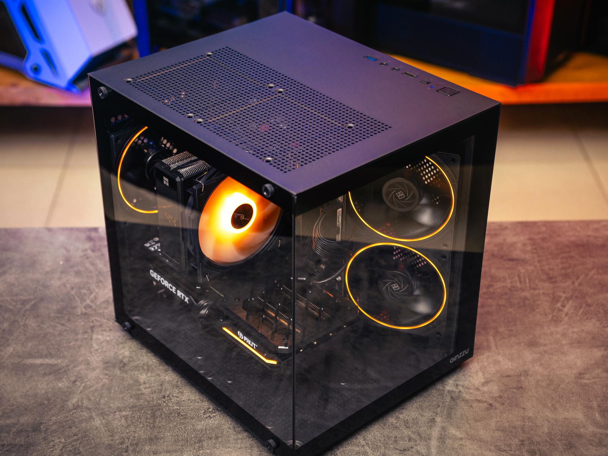  рпусе AOC CG389 Black  на базе процессора Ryzen 5 7500F + RTX 5070