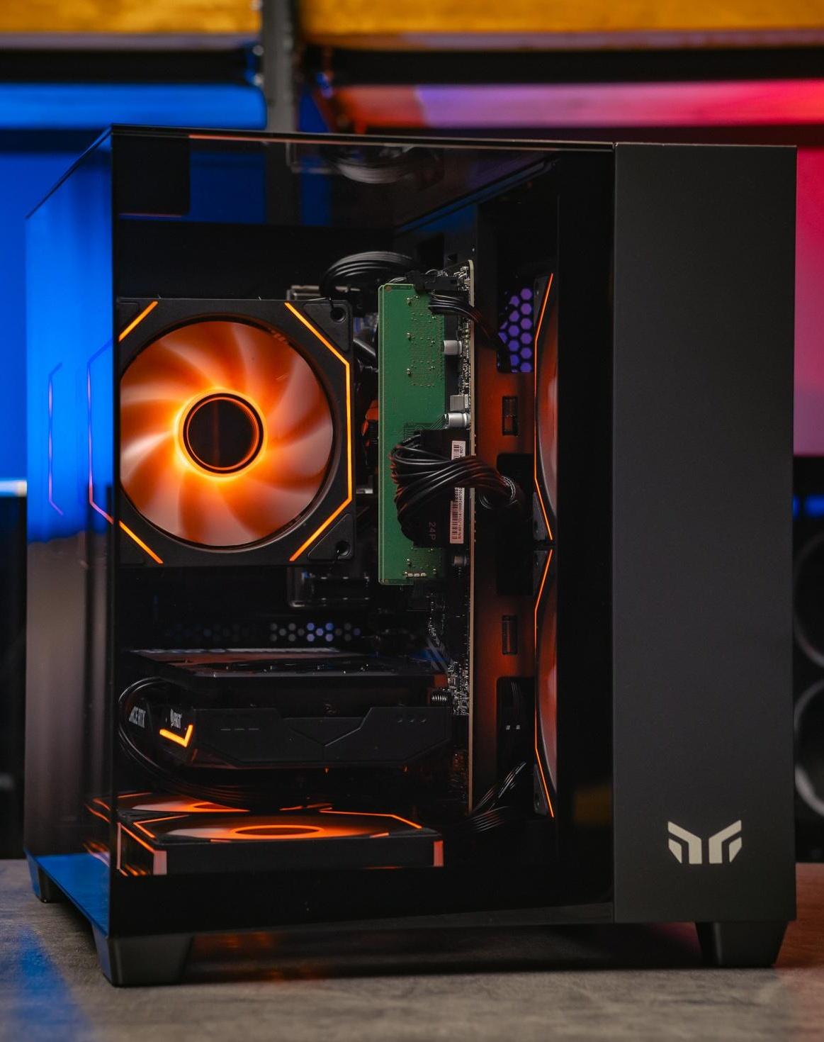 Мощный игровой компьютер в корпусе AOC CG389 Black  на базе процессора Intel core i5 14400f + RTX 5060