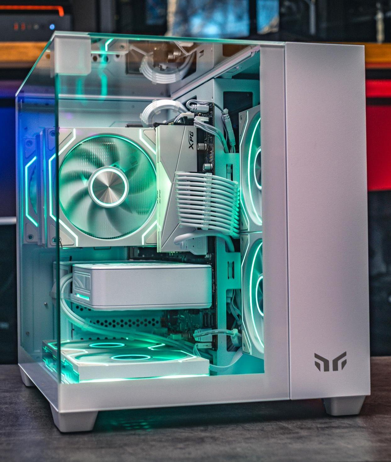 Мощный игровой компьютер в корпусе AOC CG389 Black  на базе процессора Ryzen 5 7500F + RTX 5060