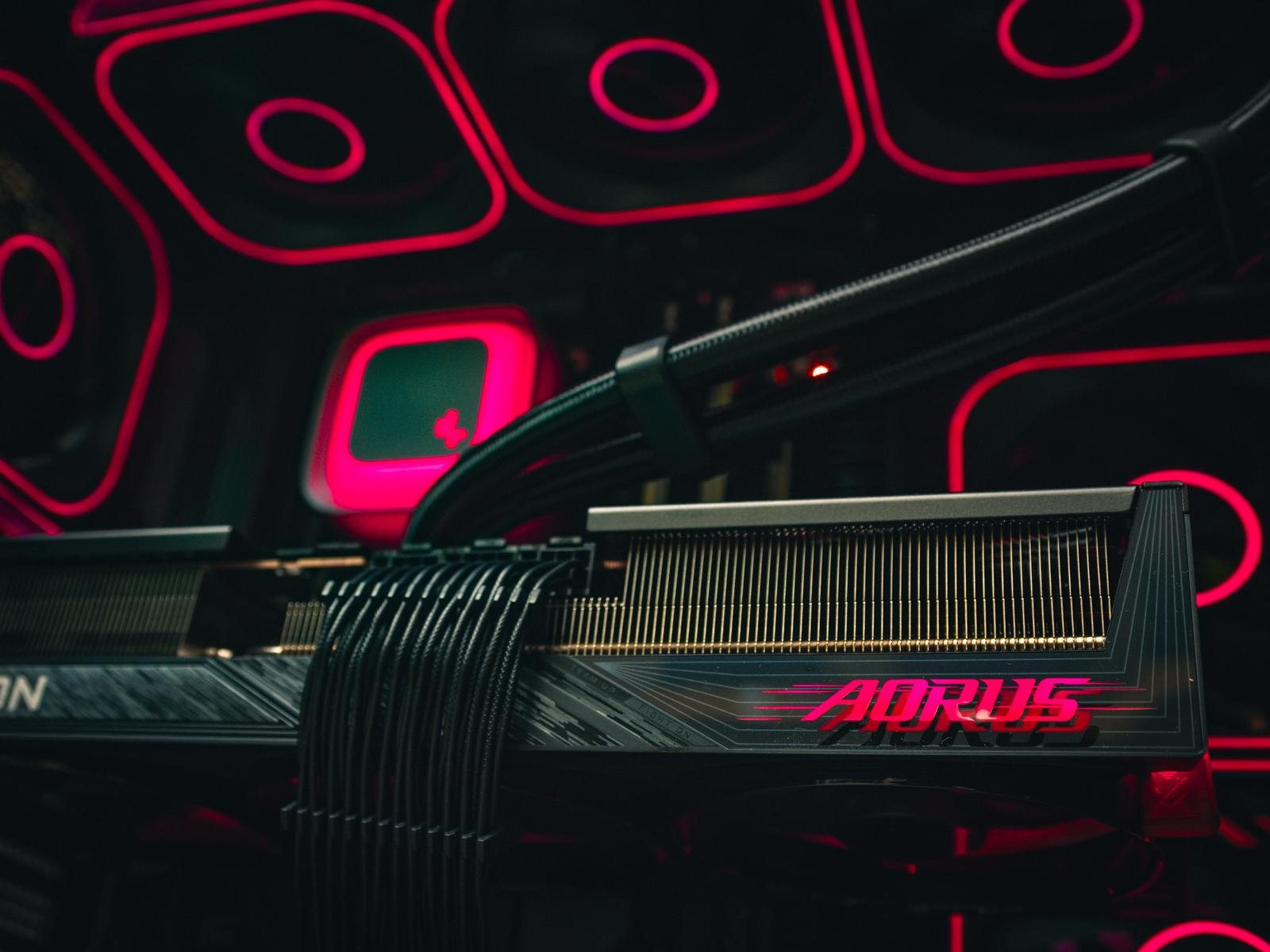 Мощный игровой компьютер в корпусе Montech King 95  в Custom shop