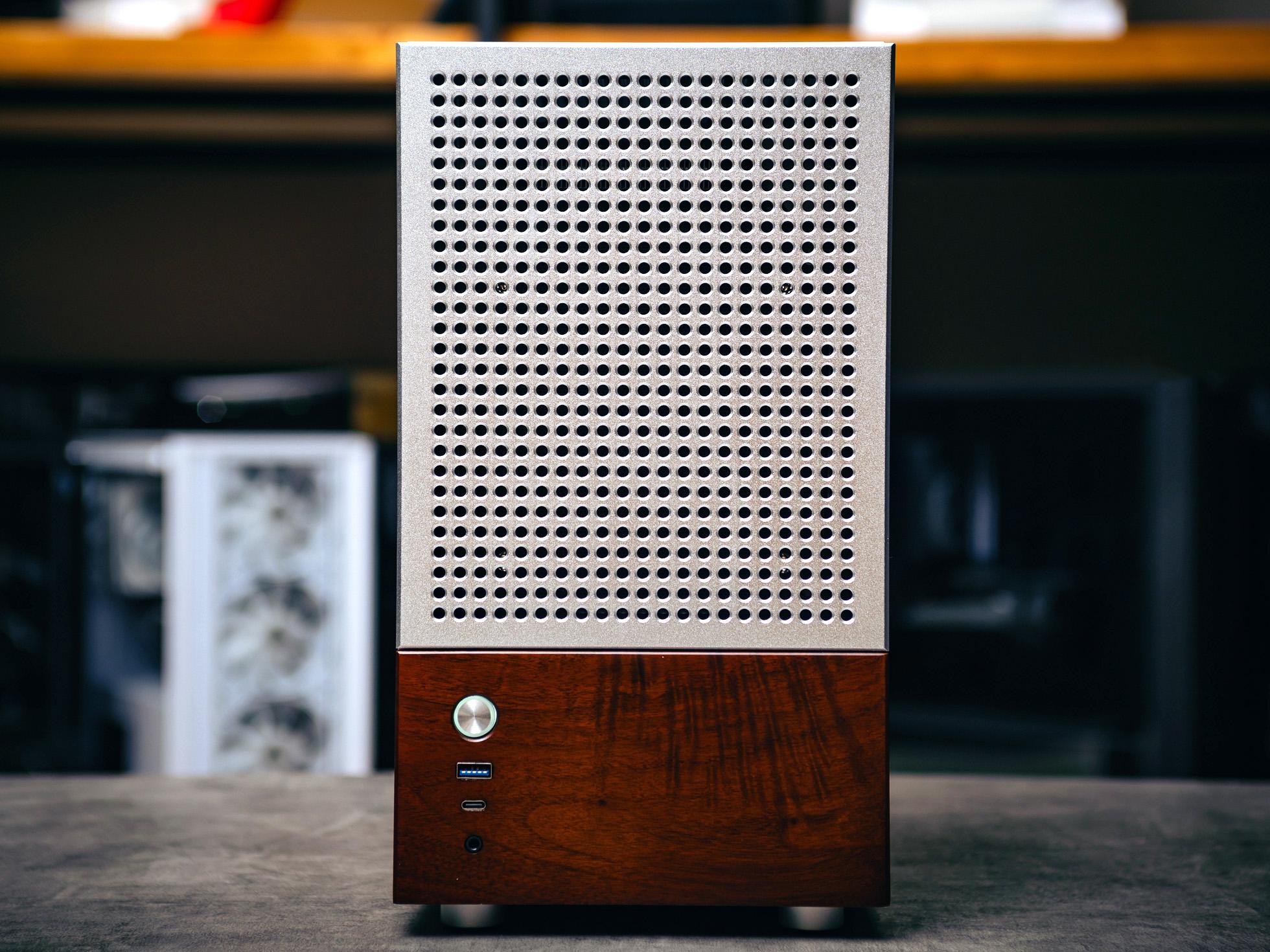 Купить компьютер MINI  в корпусе Jonsbo T6 Silver c процессором  I5 14400F и видеокартой RTX 4060 Ti
