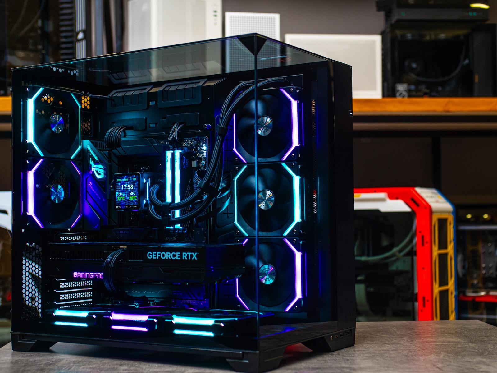 Компьютер в корпусе LIAN LI O11 Vision / 9800X3D / RTX 5080