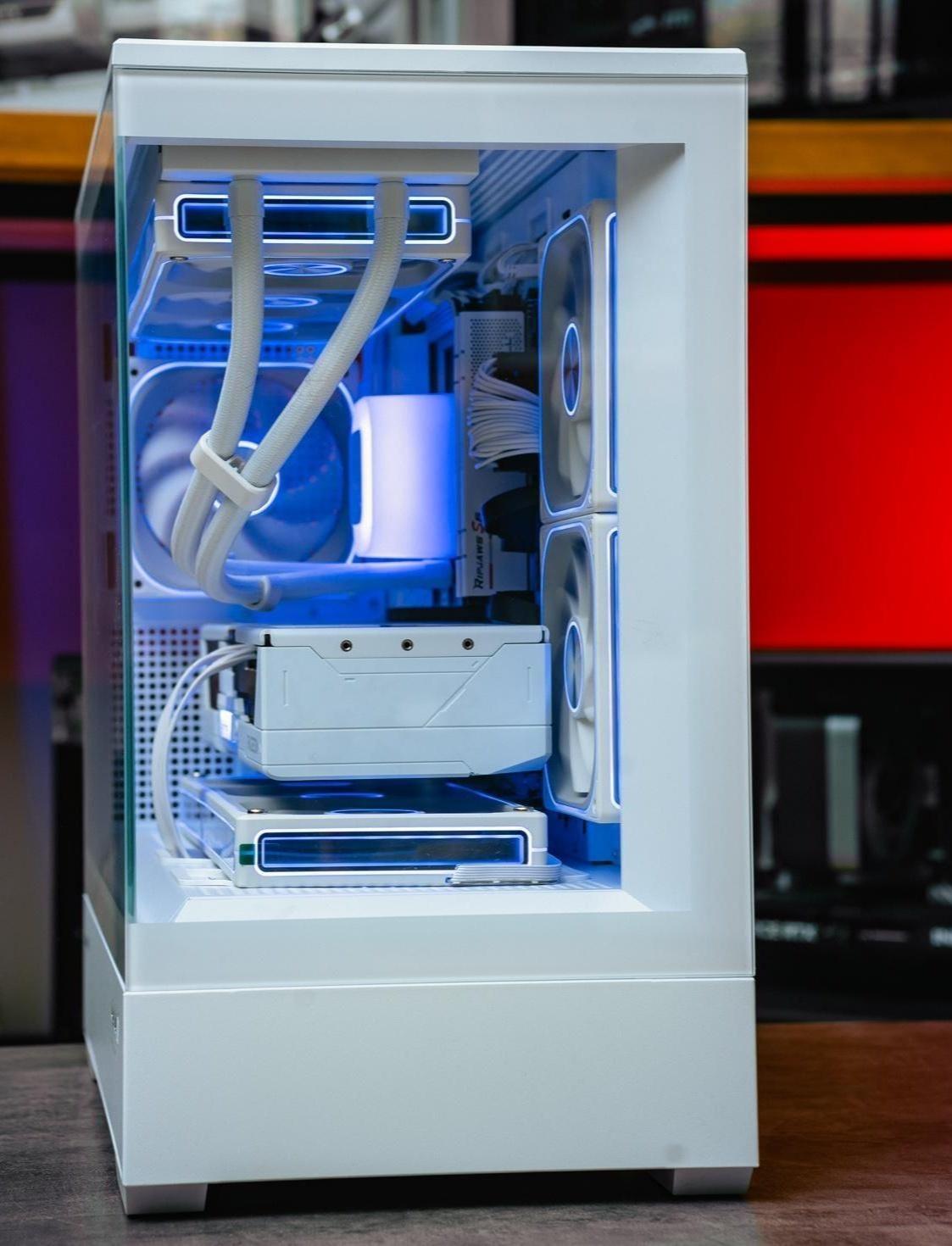 Компьютер в корпусе ZALMAN P30  С Видеокартой RTX 5070 iGame Vulcan