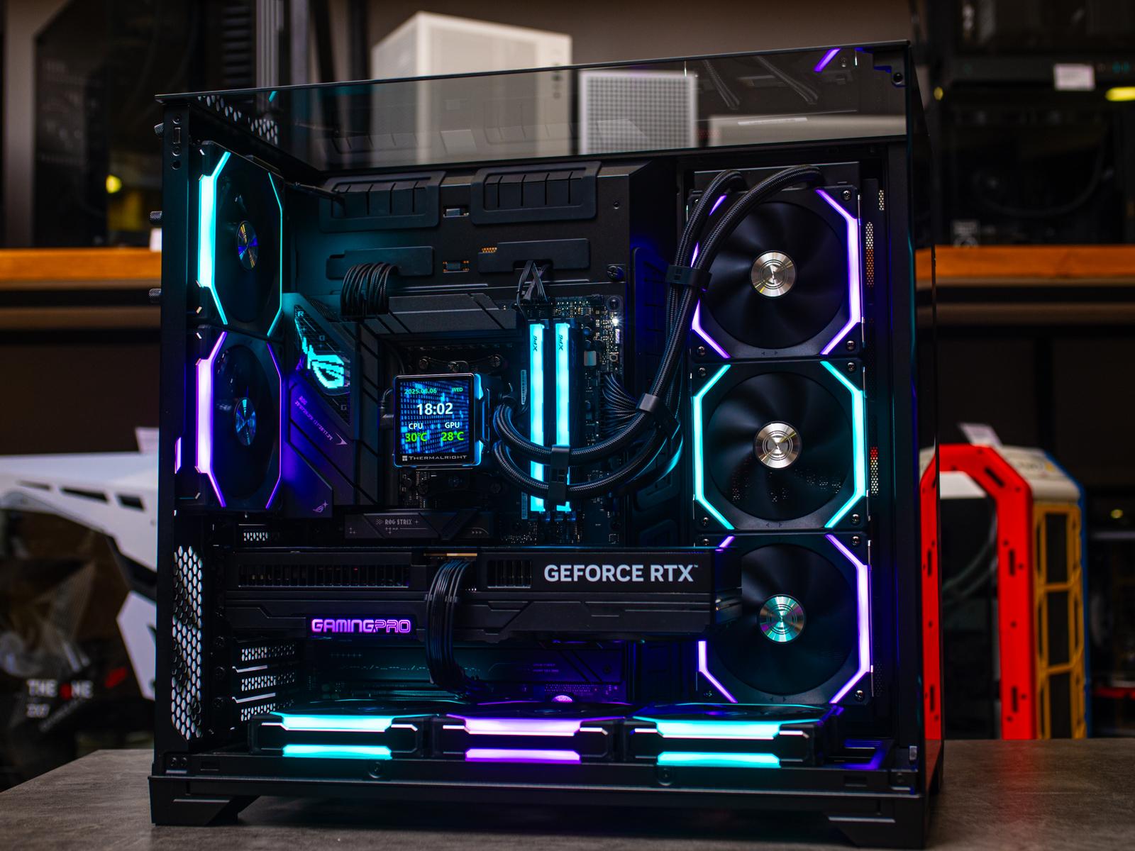Компьютер в корпусе LIAN LI O11 Vision / 9800X3D / RTX 5080