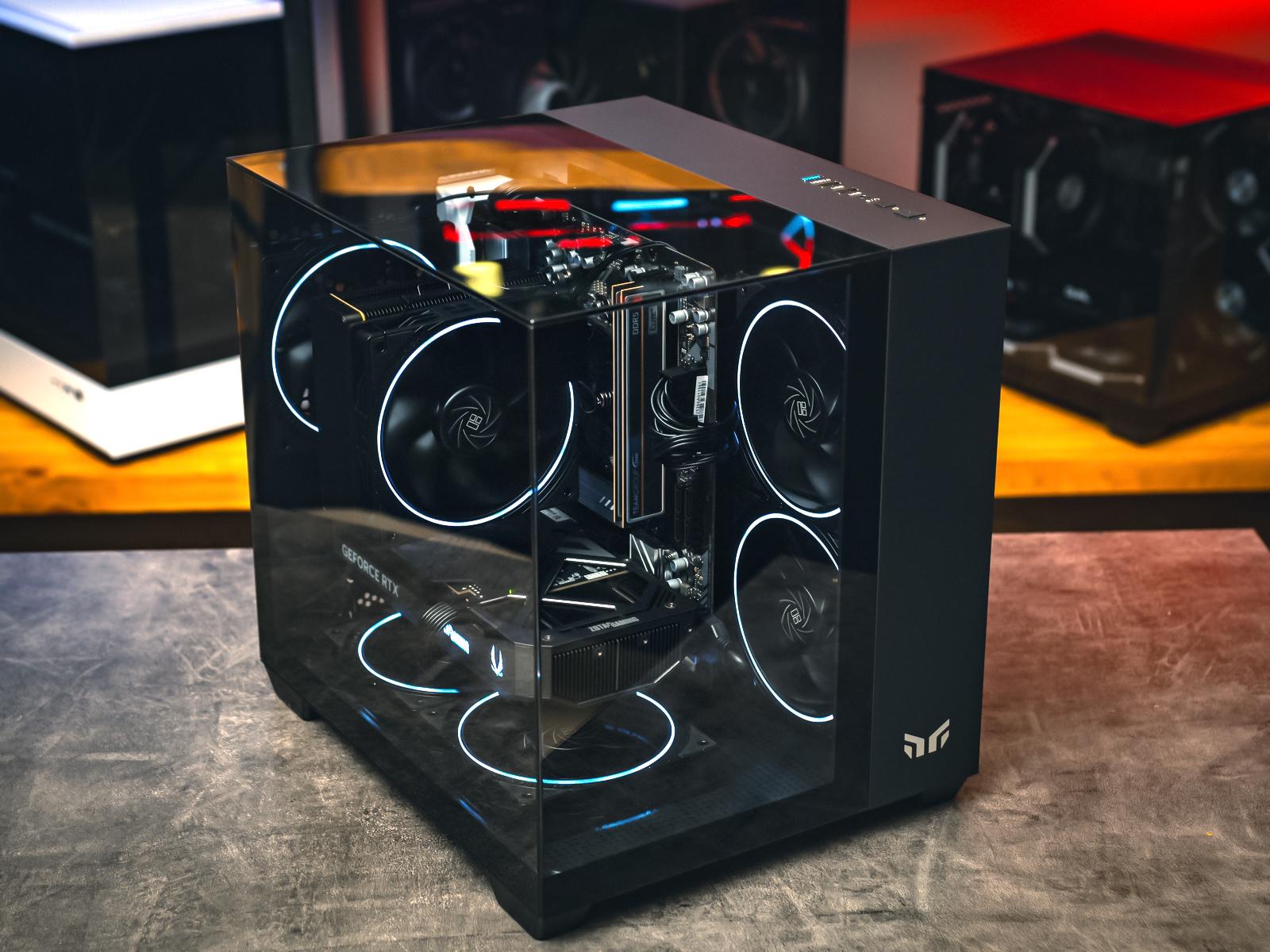 Мощный игровой компьютер в корпусе AOC CG389 Black  на базе процессора Ryzen 5 7500F + RTX 5070