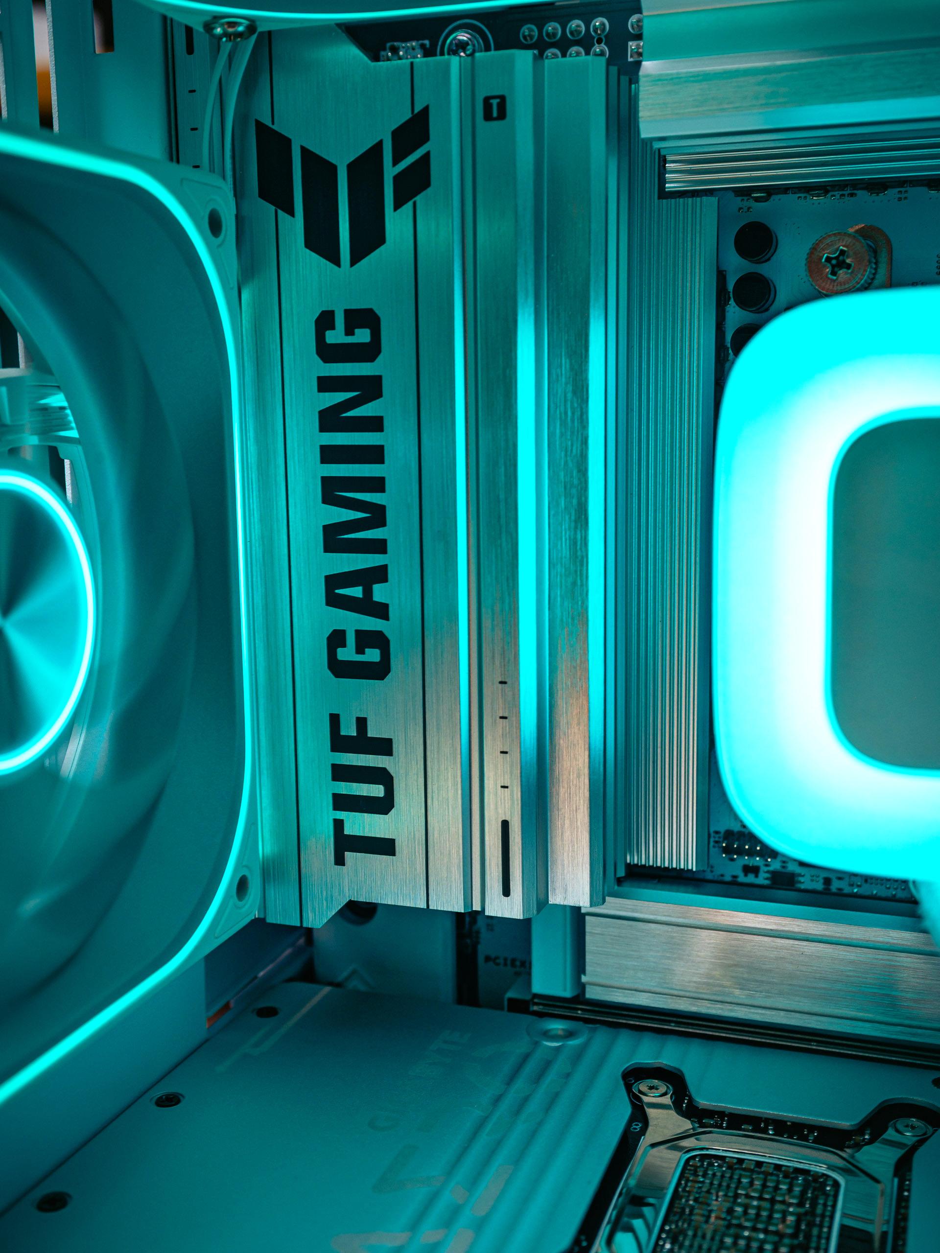 Компьютер в корпусе ZALMAN P30  С Видеокартой RTX 5070 iGame Vulcan