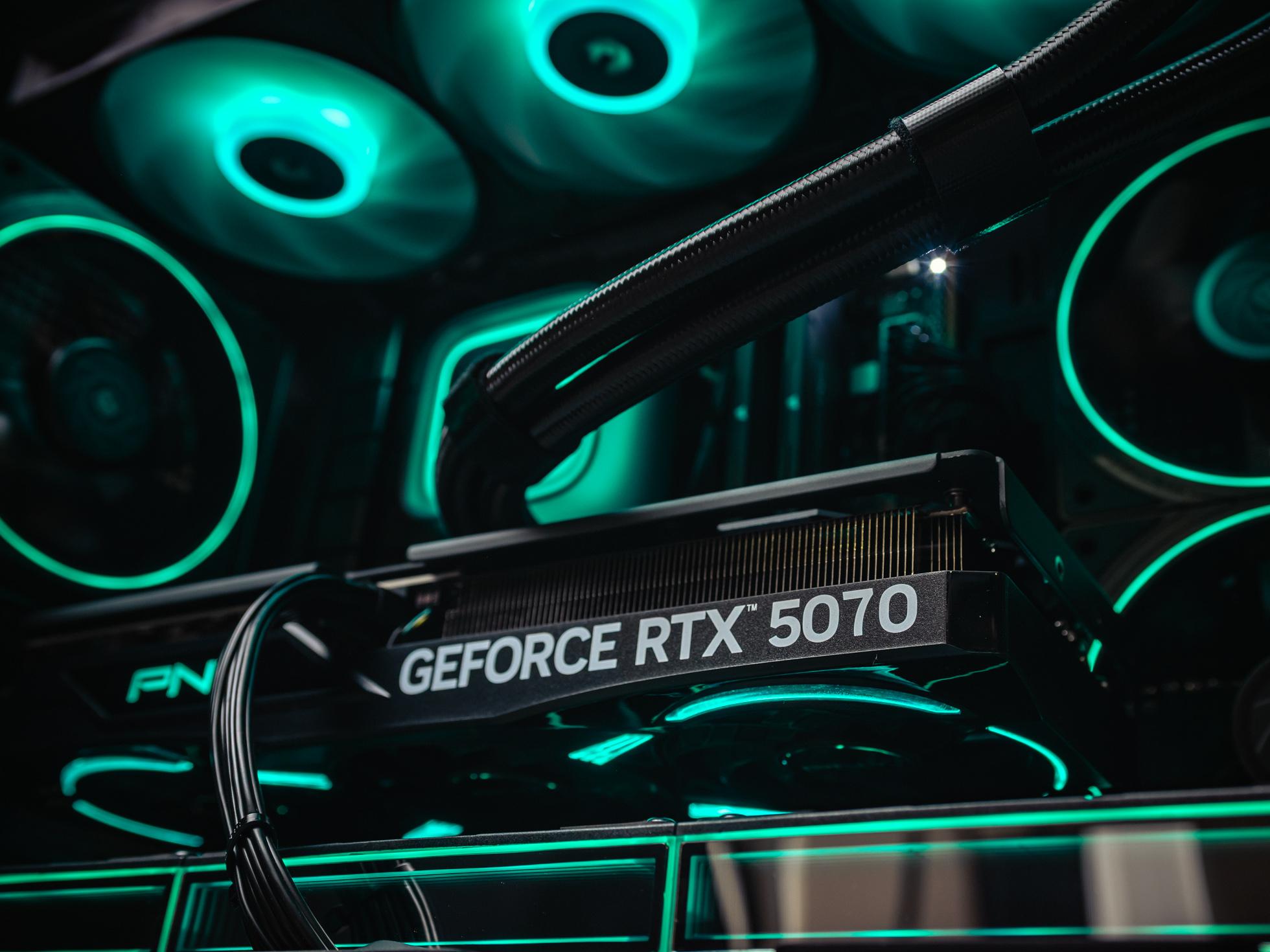 Компьютер в корпусе ZALMAN P30  С Видеокартой RTX 5070 iGame Vulcan