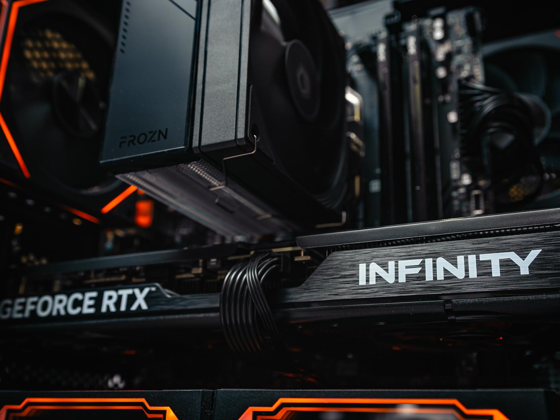 рпусе AOC CG389 Black  на базе процессора Ryzen 5 7500F + RTX 5070