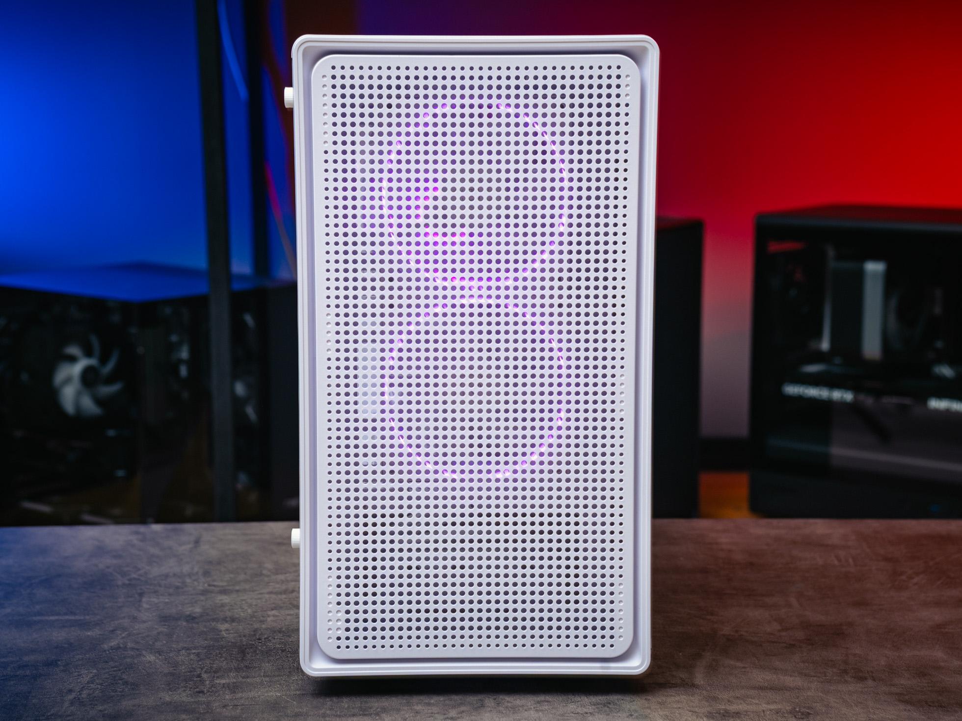 рпусе AOC CG389 Black  на базе процессора Ryzen 5 7500F + RTX 5070