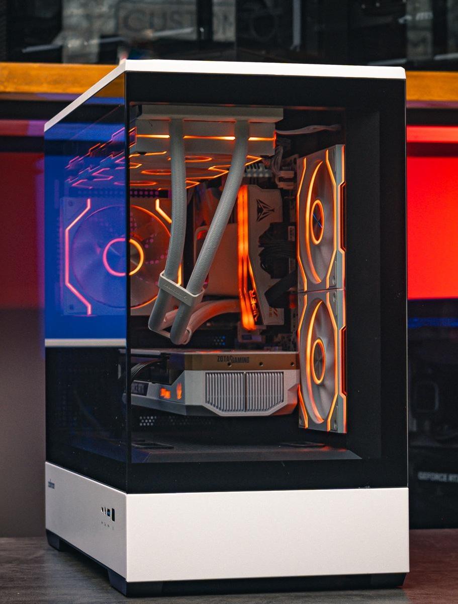 Компьютер в корпусе ZALMAN P30  С Видеокартой RTX 5070 iGame Vulcan