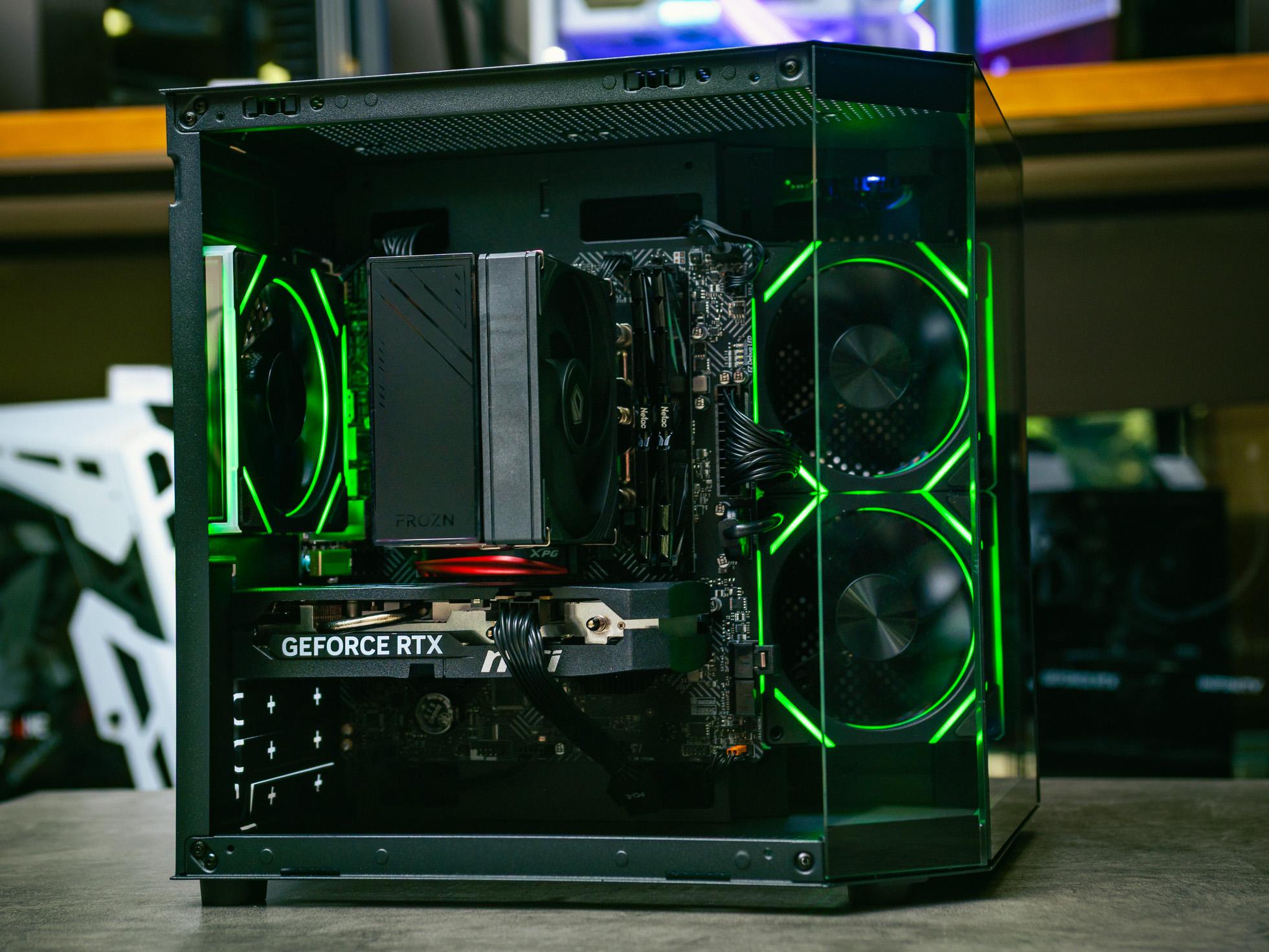 Мощный игровой компьютер в корпусе AOC CG389 Black  на базе процессора Ryzen 5 7500F + RTX 5060