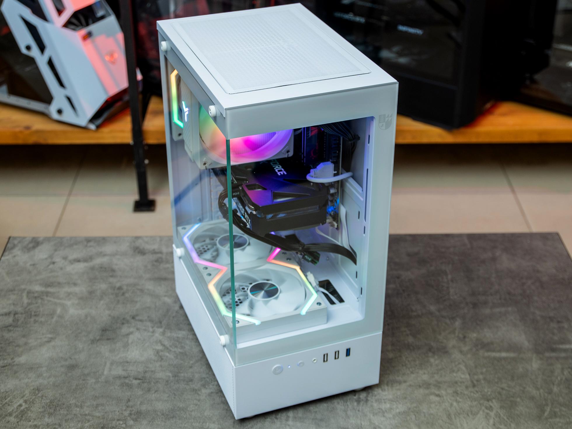 Игровой компьютер SNOW в корпусе Ginzzu CL520 White  на Intel core i5 12400F и RTX 4060