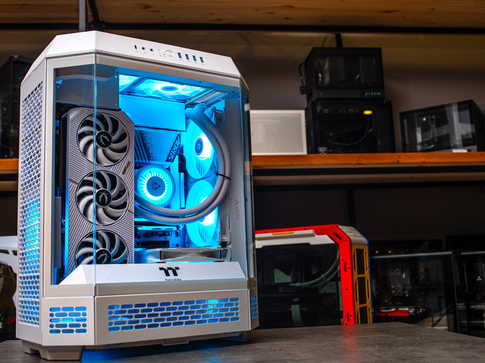 Компьютер в корпусеThermaltake The Tower 600 Snow  / 14700 / RTX 5080