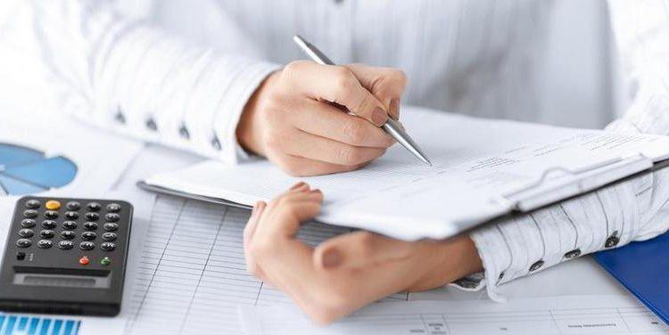 Чиновникам станет проще скрыть доходы? Госдума готовит большую реформу отчётности