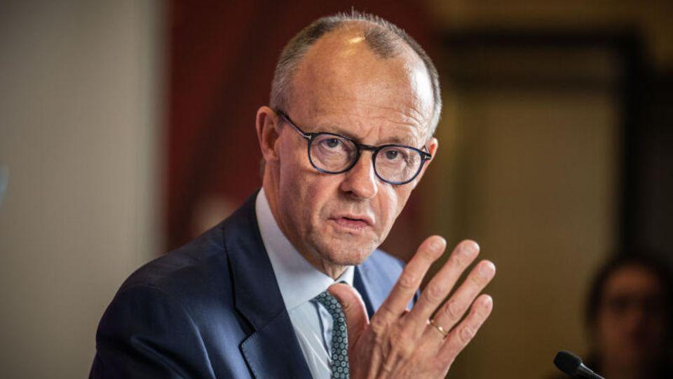 Канцлер ФРГ попросил Си Цзиньпина помочь помирить Россию с Украиной