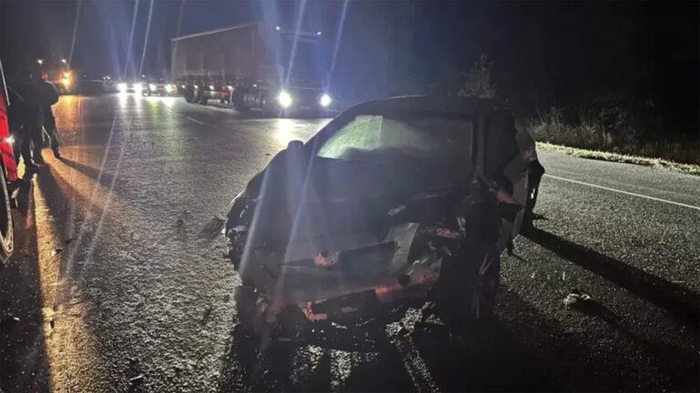 Под Волгодонском микроавтобус с детской командой по хоккею попал в ДТП 