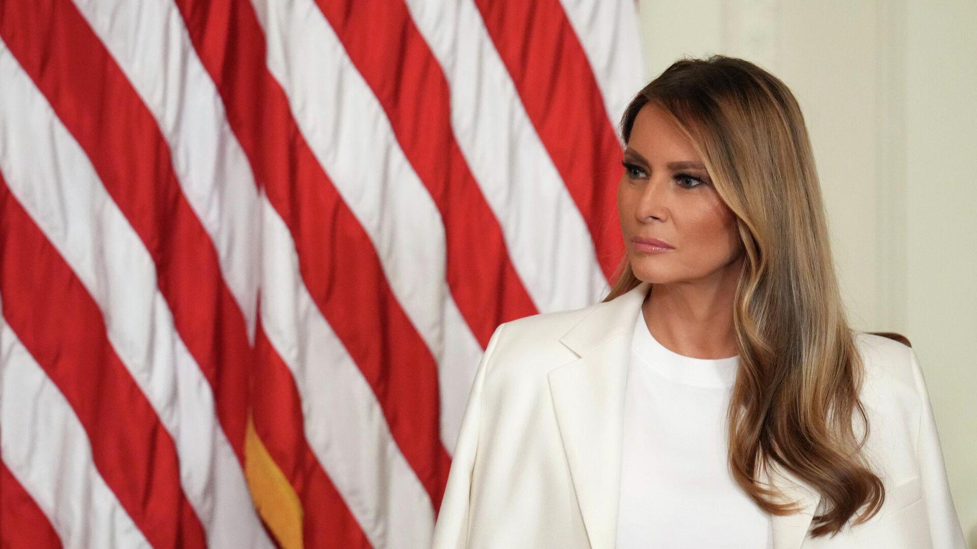 Мелания Трамп пригрозила миллиардным иском сыну Джо Байдена